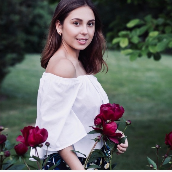 OFF SHOULDER BLOUSE - Picture 2 of 8